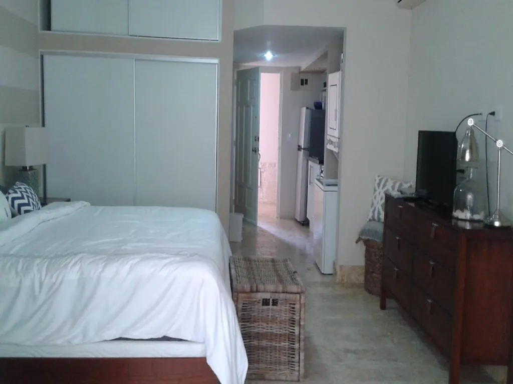 Tropicasa Boca Chica Resorts kontakt