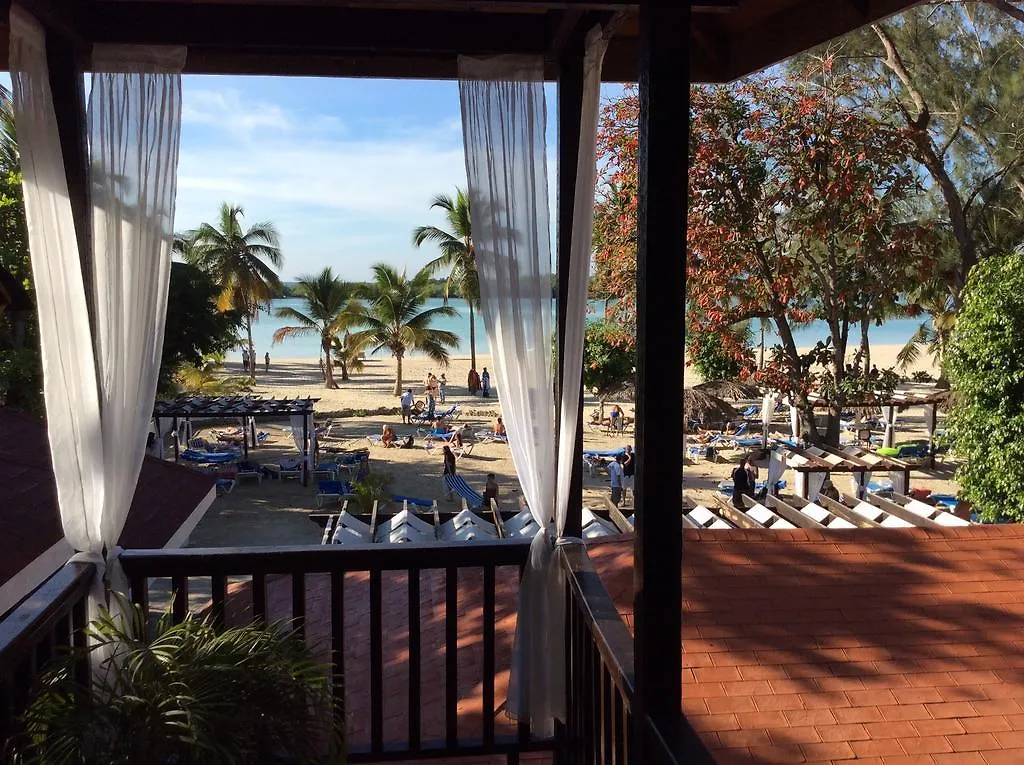 Aparthotel Tropicasa Boca Chica Resort